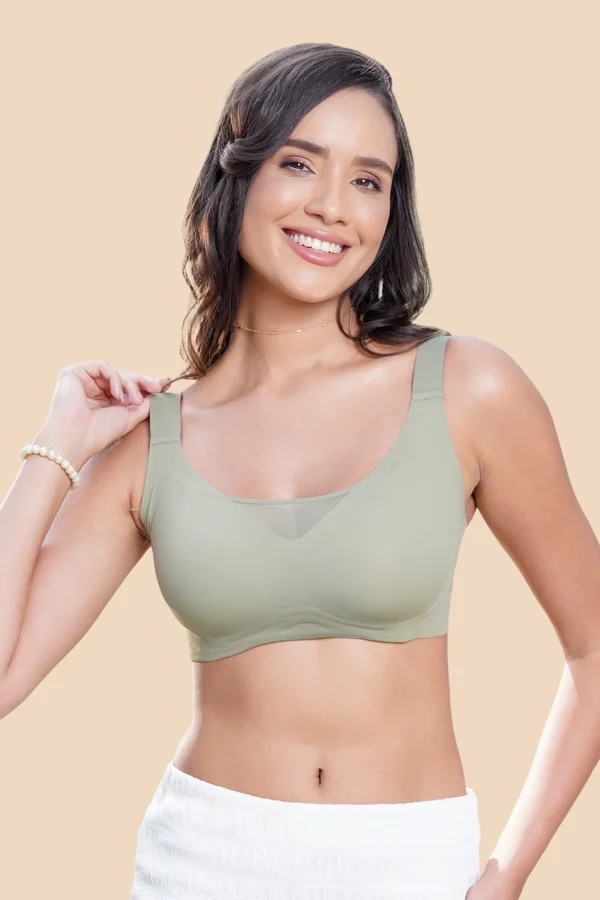 MAASHIE M9902 Women's Invisible Fit Padded Bonded Bra